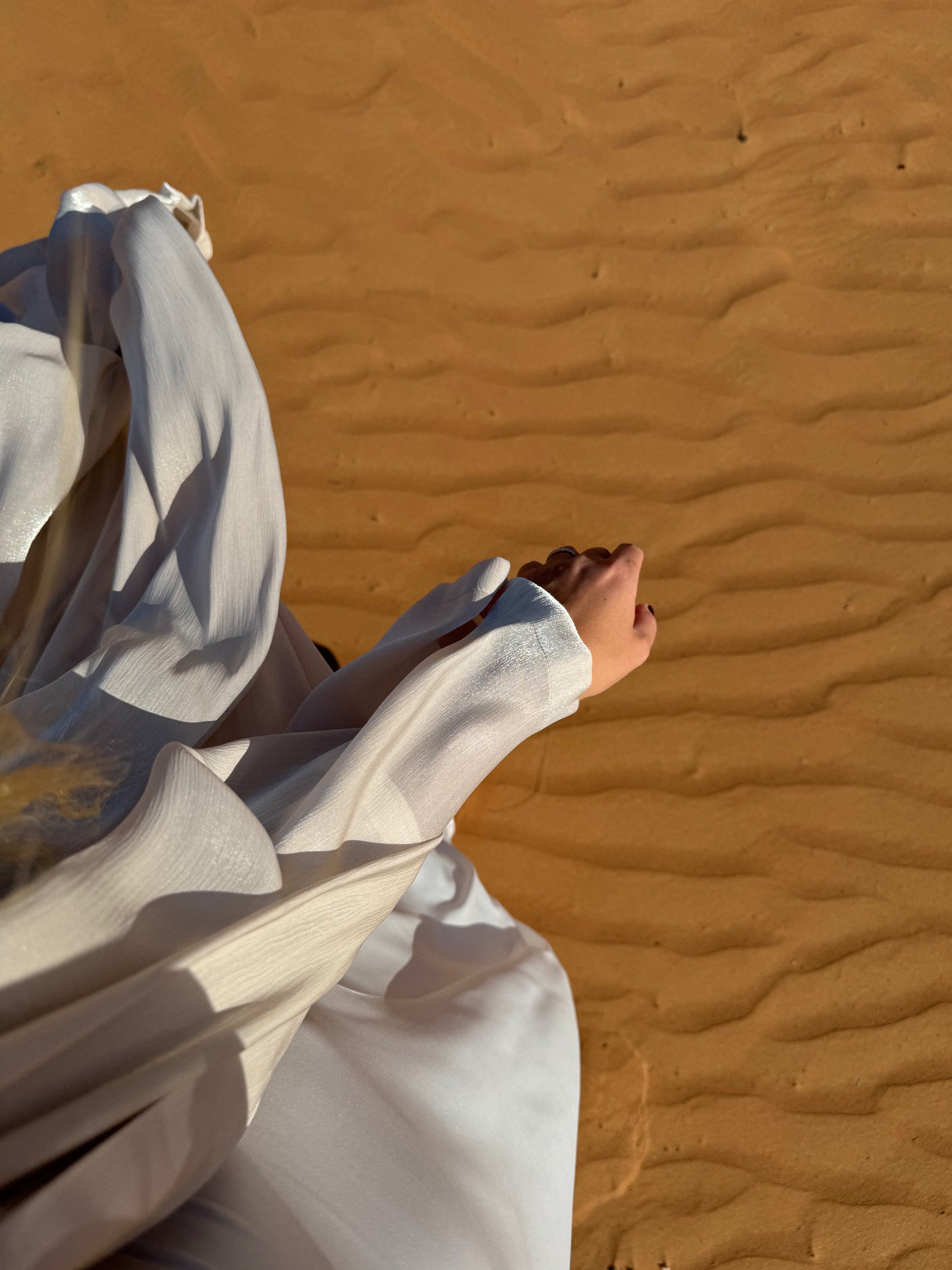 SHYNY Beige Abaya