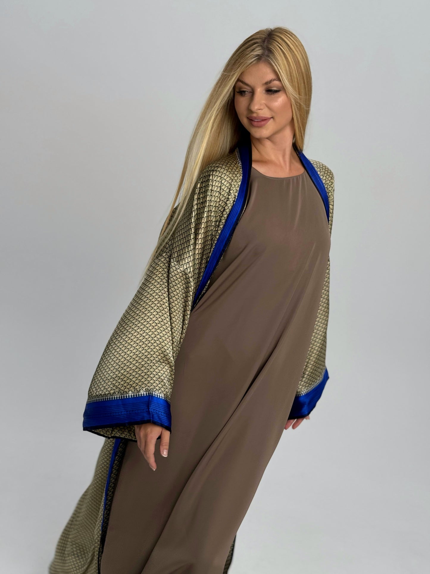 Kimono (GOLD / Blue Cuffs)