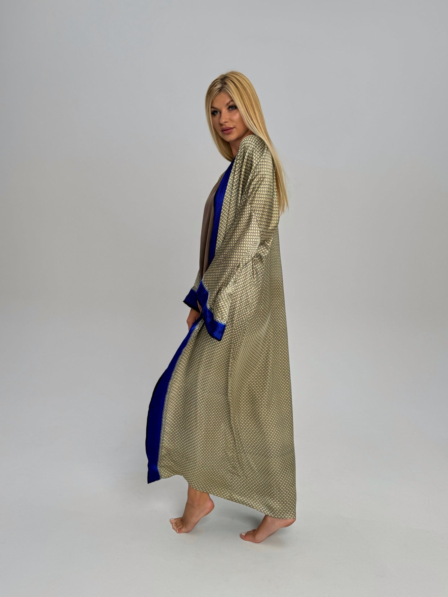 Kimono (GOLD / Blue Cuffs)
